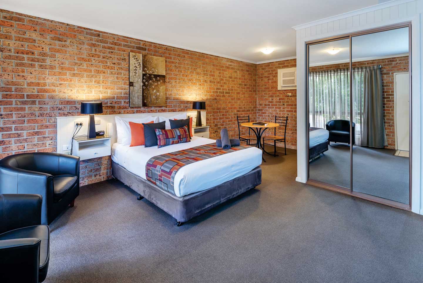 Queen Double Room